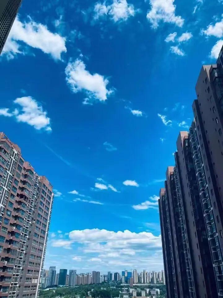 呼和浩特,友情的暖阳与家的温馨之地